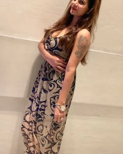 Nawa Escort